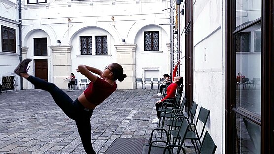 STEPS ON STONES © Elena Luptak