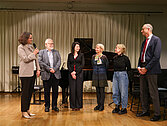 Livia Sellin mit den Jury-Mitgliedern Hartmut Krones, Catalina Butcaru, Veronika Hagen, Julia Lacherstorfer und MUK-Rektor A. Mailath-Pokorny