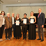 Livia Sellin, Peter Weinberger, Simon Weinberger, Trio Con Brio (1. Platz), MUK-Rektor Andreas Mailath-Pokorny © Gerhard Fally