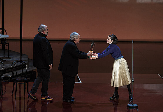 v.l.n.r.: Michael Niavarani, Otto Schenk, Maresi Riegner © Herwig Prammer