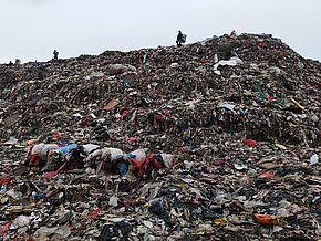 dreambook of another world or burning issues