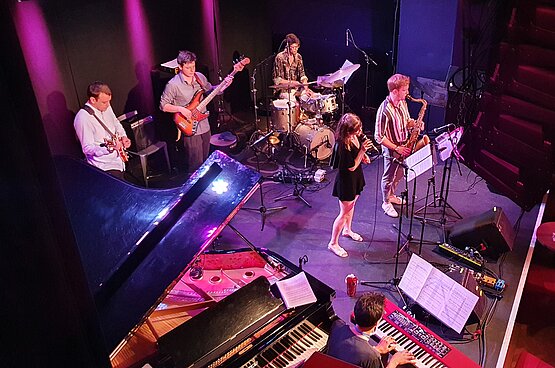 Contemporary & Conceptional Ensemble © Lars Seniuk