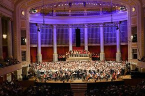 Festliches Singen 2025: „Ein Strauss kommt selten allein“