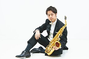 Kenta Saito © 2012 Kajimoto