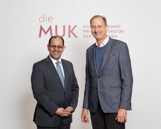 Botschafter Haitham Abu Alfoul und Rektor Andreas Mailath-Pokorny © Daniel Kastner