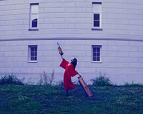 Workshop „Interdisziplinäre Performance mit Klangskulpturen“ mit Tamara Stajner