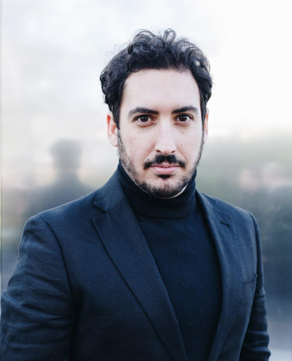 Porträt von Adrian Artacho, fotografiert von Maria Jarzyna